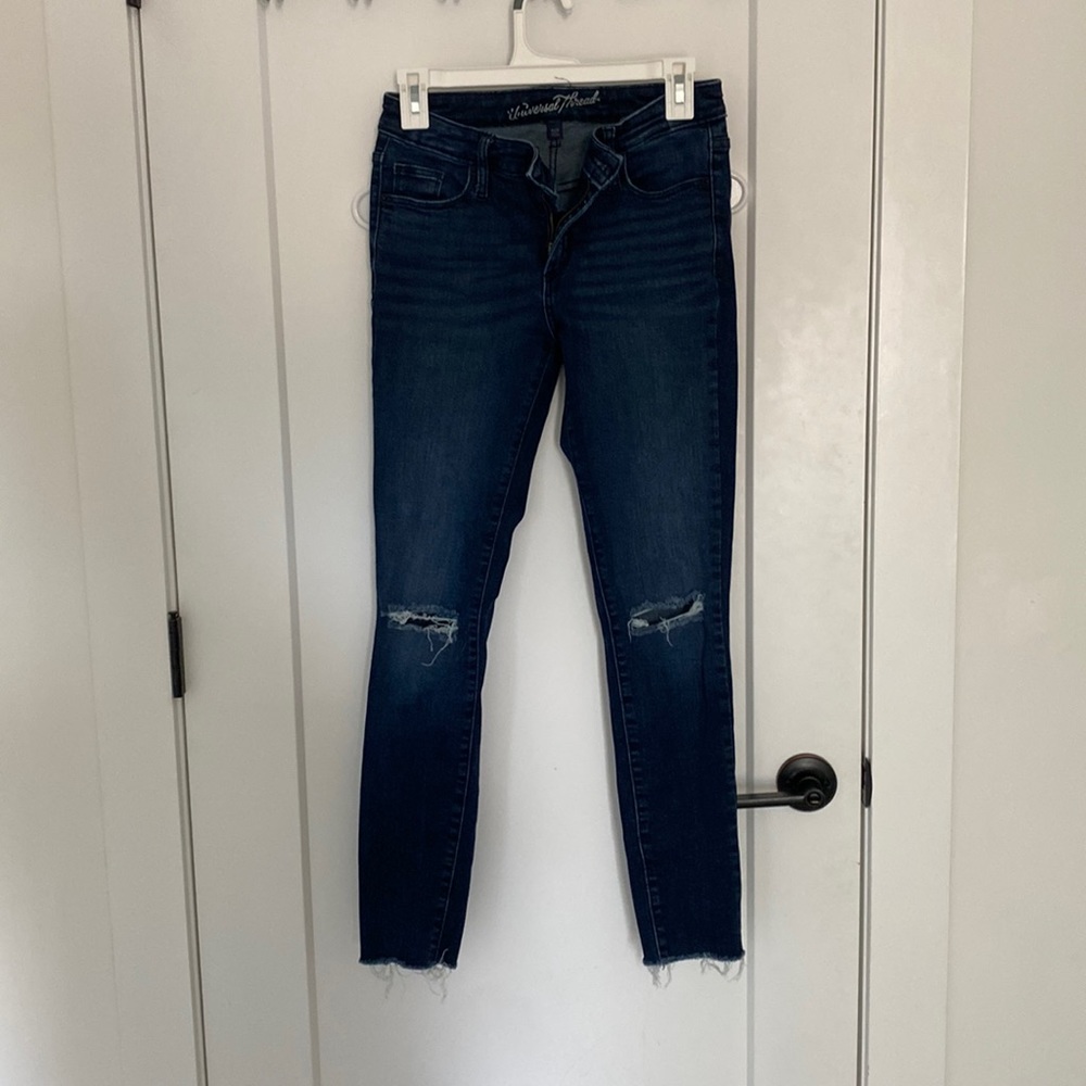 size 4 raw cut skinny jeans